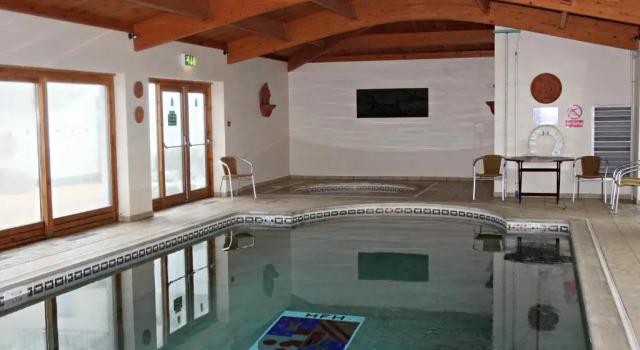 The Norfolk Lodge Hotel, Varaa Hotelli Hotellit Channel Islands uima-altaalla, Uima-allas