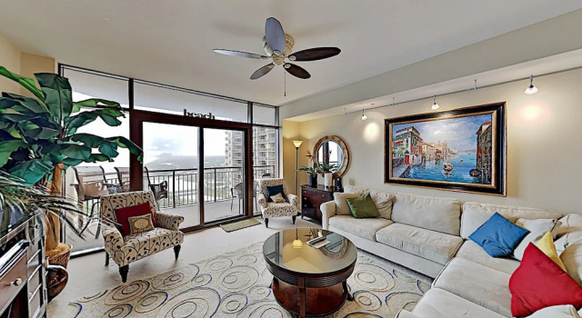 Immaculate Beachfront W/ Resort-style Pools 2 Bedroom Condo