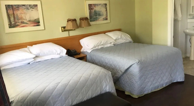 Четырёхместный номер Standard My Friends Inn Manitoulin