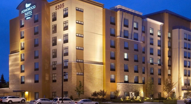 Четырёхместный номер Standard Homewood Suites by Hilton Minneapolis - Saint Louis Park at West End