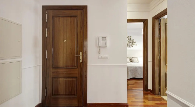 Premium 3BR Superb Location, Забронировать Отель Гранада Granada Province, рядом с Музей народных традиций и искусств Los Tiros de Granada