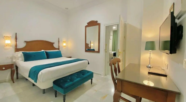 Семейный номер Standard с балконом Hotel Boutique Las Cortes De Cádiz