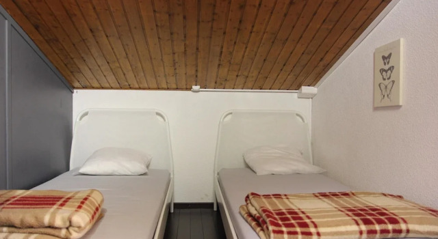 8 persons duplex on the last floor Apartment 3 agence la cime, Prenota Appartamento Hotel a Alvernia con parcheggio, Parcheggio