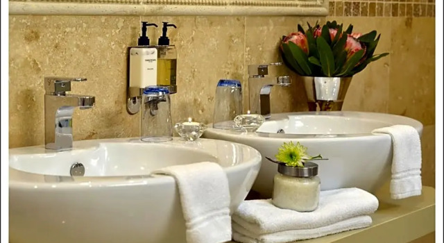 Полулюкс 131 on Herbert Baker Boutique Hotel