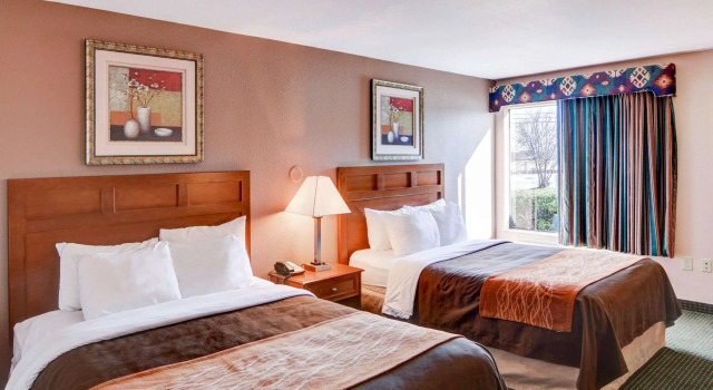 Quality Inn Forest Hill - Fort Worth South, Забронировать Отель Форест-Хилл Dallas - Fort Worth Metropolitan Area
