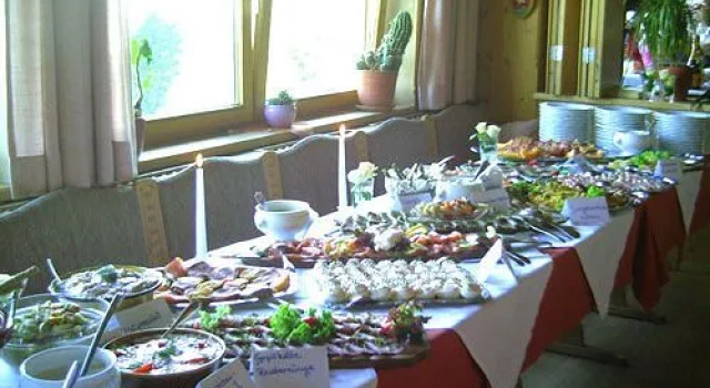 Hotel Zur Schönen Aussicht, Rezervați Hotel Feldkirchen-Westerham Chiemgau