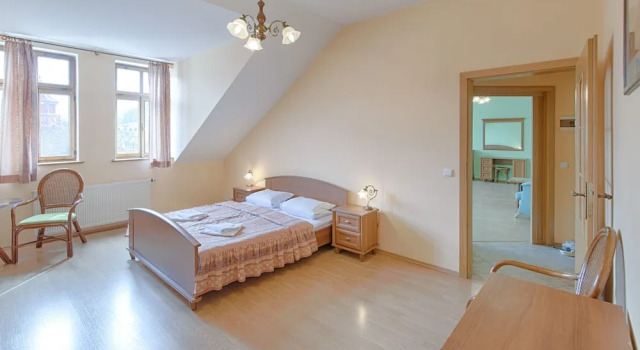 Hotel Derby, Забронировать Отель Отели Карловых Варов 3 звезды, рядом с Vridelni kolonada, 3*