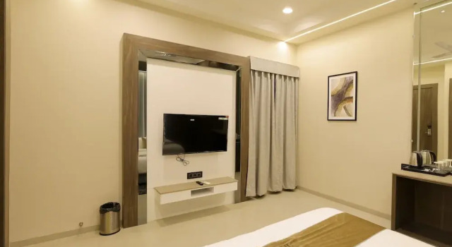 Номер Deluxe The Meera Hotel