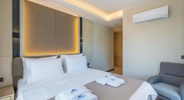 Seatown Hotel