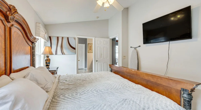 4 Mi to Disney: Spacious Retreat w/ Pool + Yard!, Забронировать Дом для отпуска Виллы Фор Корнерз, Вилла