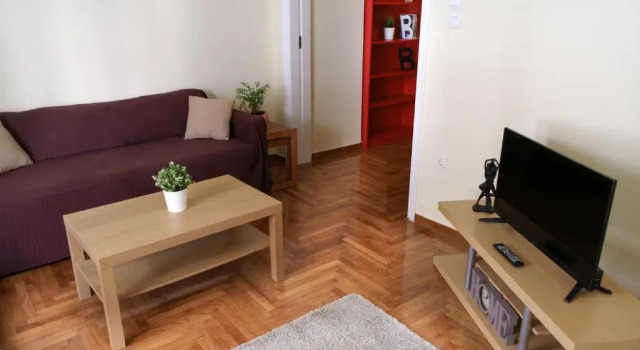 Charming Flat, 10' from Metro & 20' from Syntagma