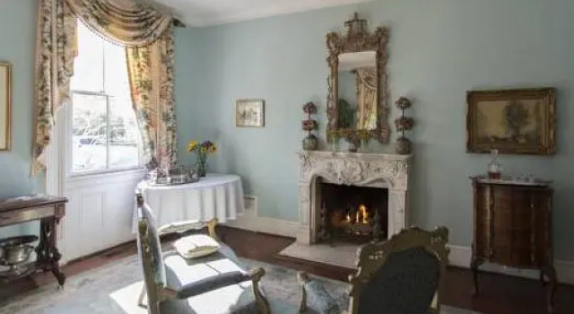 Run of House Barksdale House Inn