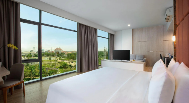 Hotel Santika Batam, Book Hotel Batam Center Batam