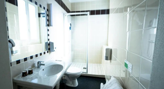 Двухместный номер Standard с видом на улицу Brit Hotel Confort Auclair