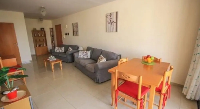 Beautiful 2-bed Apartment in Oroklini, Prenota Appartamento Voroklini Larnaca Region