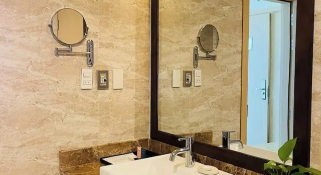 Люкс Executive Muong Thanh Grand Quang Tri Hotel