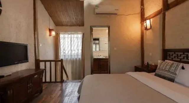 Люкс Deluxe Golden Waterfront Inn