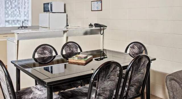 Апартаменты с 2 комнатами Tourist Court Motel