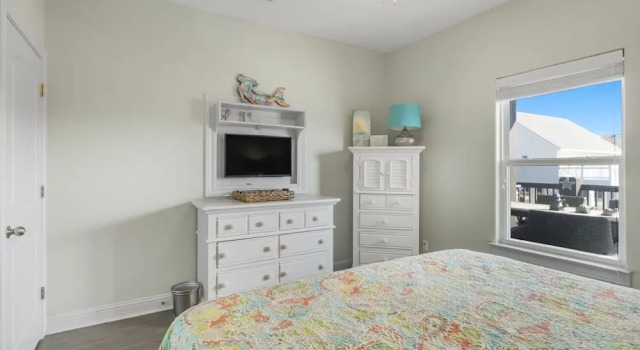 Surf & Seahorse 4 Bedroom Home by RedAwning, Book Feriehus Bolivar Peninsula Houston