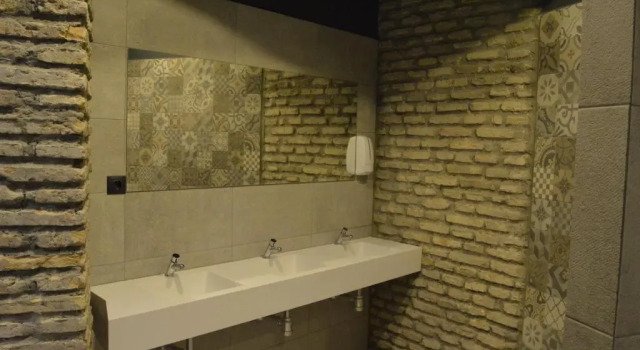 Кровать в общем номере (женский номер) Black Swan Hostel Sevilla