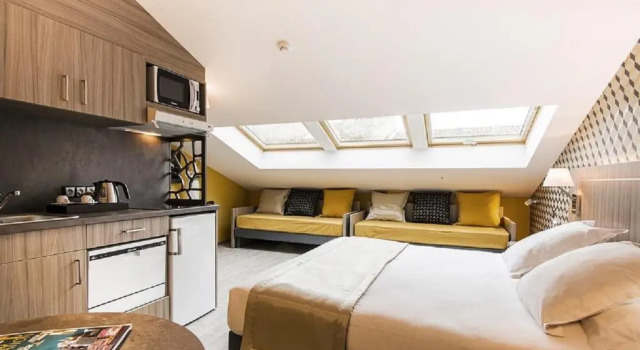 Четырёхместный номер Standard Unique Hôtel Résidence & Spa