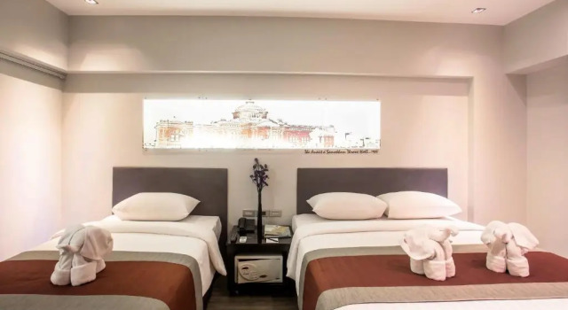 Трёхместный номер Deluxe Canal Nouvo City Hotel