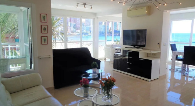 Luxury Beachfront, Забронировать Отель Отели Бенидорм с парковкой, рядом с Пляж Cala del Tio Ximo, Парковка