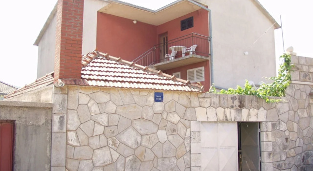 Apartments Pharos & Hector