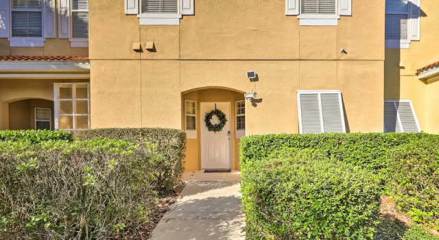 5 Mi to Disney: Resort Townhome w/ Private Pool