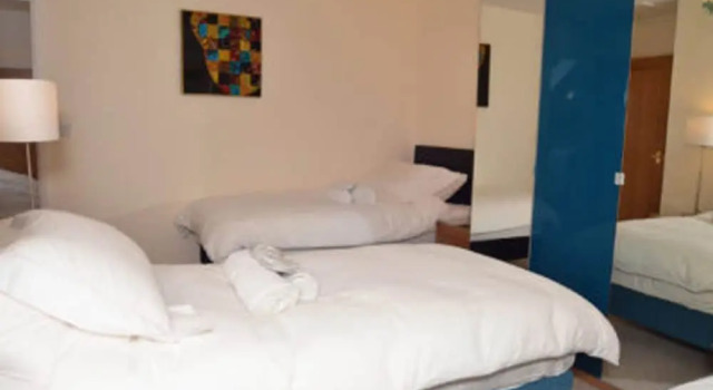 Cotswolds Valleys Accommodation-Stony Hs