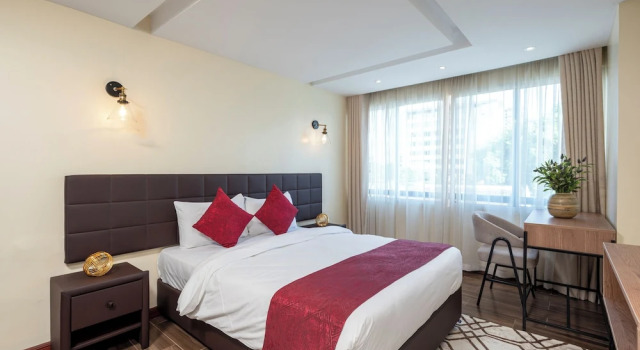 Студия Standard Roma Court Serviced Apartments