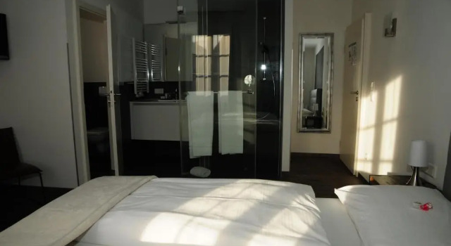 Hotel Sporcher Nest, Varaa Hotelli Hotellit Baijeri pysäköinnillä, Pysäköinti
