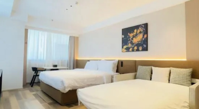 Капсула Deluxe MEHOOD LESTIE Hotel (Qingdao Vientiane City, May Fourth Square)