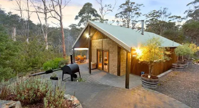 Falls River Luxury Accommodation, Rezerwuj Hotel Hotele w Red Hills z parkingiem, Parking