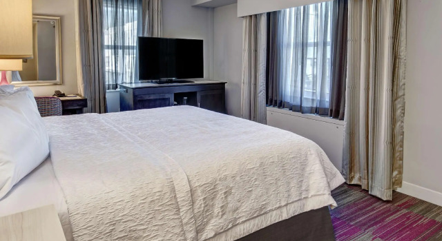 Двухместный номер с холодильником Hotel Continental Miami Beach, Tapestry Collection by Hilton