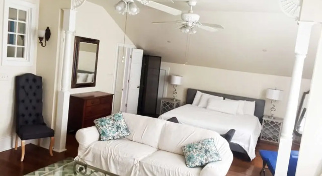Студия Premier Creole Gardens Guesthouse and Inn