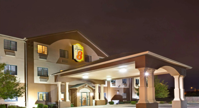 Super 8 by Wyndham South Bend, Buchen Sie Gasthaus South Bend Bundesstaat Indiana