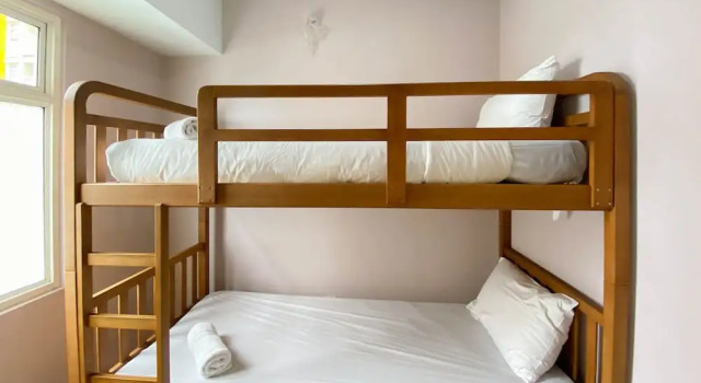 Comfort And Elegant 4Br Combined At Springlake Summarecon Bekasi Apartment