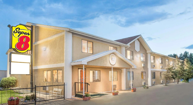 Люкс Executive Super 8 by Wyndham Riverton