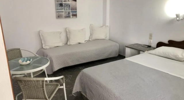 Студия с балконом и с видом на сад Olga Studios
