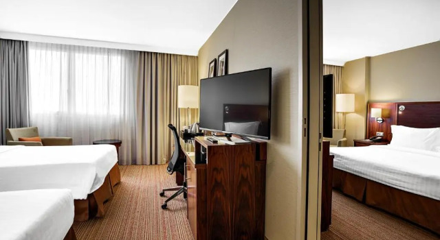 Семейный номер Standard Courtyard by Marriott Toulouse Airport