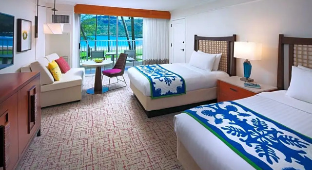 Четырёхместный номер Standard oceanfront Marriotts Kauai Beach Club