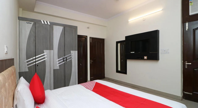 Hotel 9 Palm by OYO Rooms, Rezervovat Hotel Mussoorie Uttarakhand