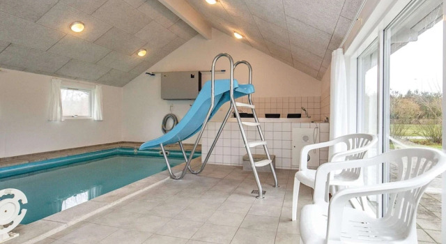 Коттедж 5 Star Holiday Home in Hojslev