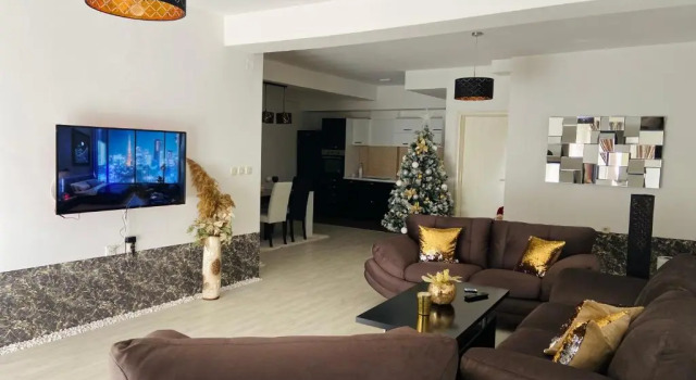 Gold Luxury Apartment, Rezervasyon Daire Kumanovo otoparklı oteller, Otopark
