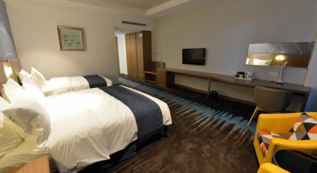 Семейный номер Standard Holiday Inn Express-Weihai Economic Zone by IHG