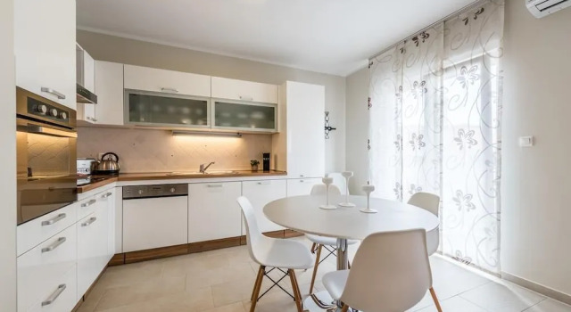 Двухместные апартаменты Deluxe с балконом и с видом на сад Villa Karla