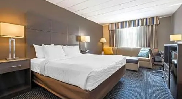 Двухместный номер Superior Clarion Hotel Conference Center New Cumberland