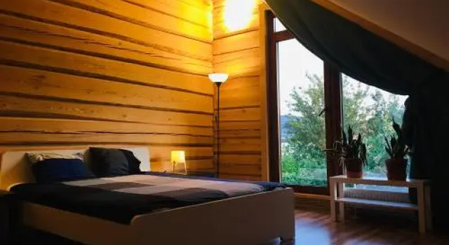 Room in a Scandinavian Style House, Rezervați Hotel Hoteluri în Zujūnai cu parcare, Parcare