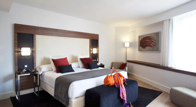 Двухместный номер Deluxe Madrid Marriott Hotel Princesa Plaza